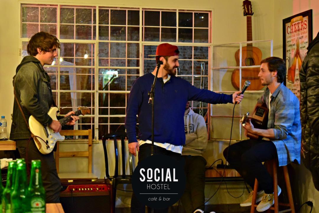 Social Hostel Café e Bar Curitiba Extérieur photo